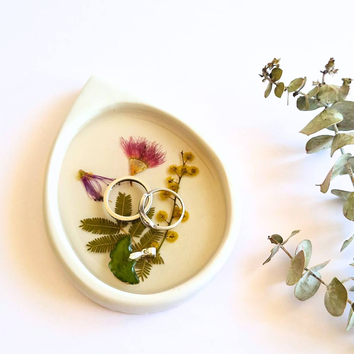 Drop Botanical Vanity Tray | Preserved Australian Native Flowers | Handcrafted Resin