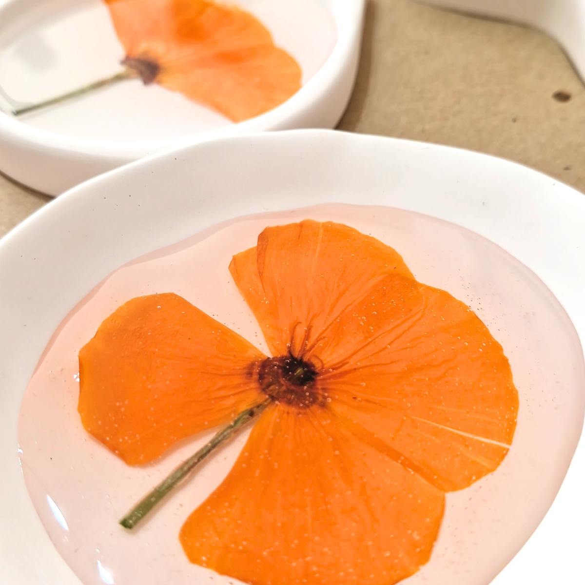 Pressed Flowers Resin Art Trays Workshop