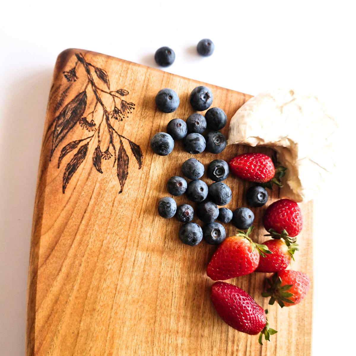 Custom Camphor Laurel Cheese Board - Small
