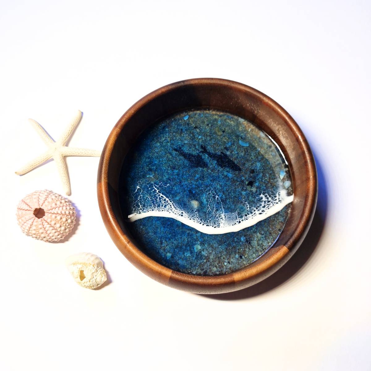 Decorative Bowl With Resin Ocean Art In Five Styles