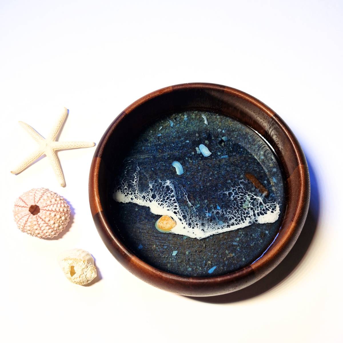 Decorative Bowl With Resin Ocean Art In Five Styles