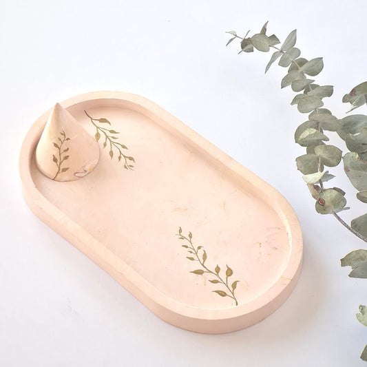 Gift Set - Oval Tray With A Matching Ring Cone